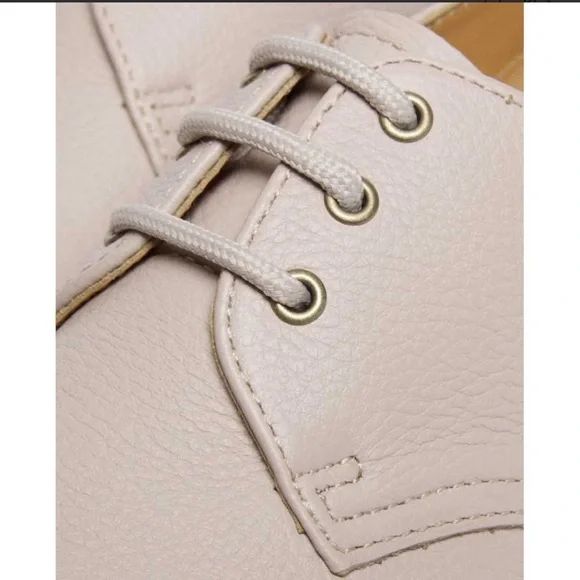 Dr. Martens Cream Leather Flats - Picture 4 of 6